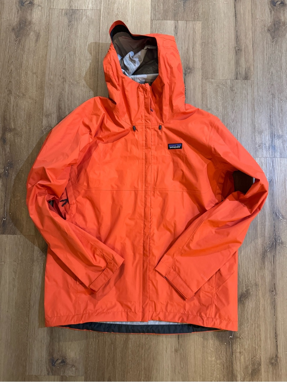Patagonia Men’s Orange TorrentShell Rain Jacket - size L